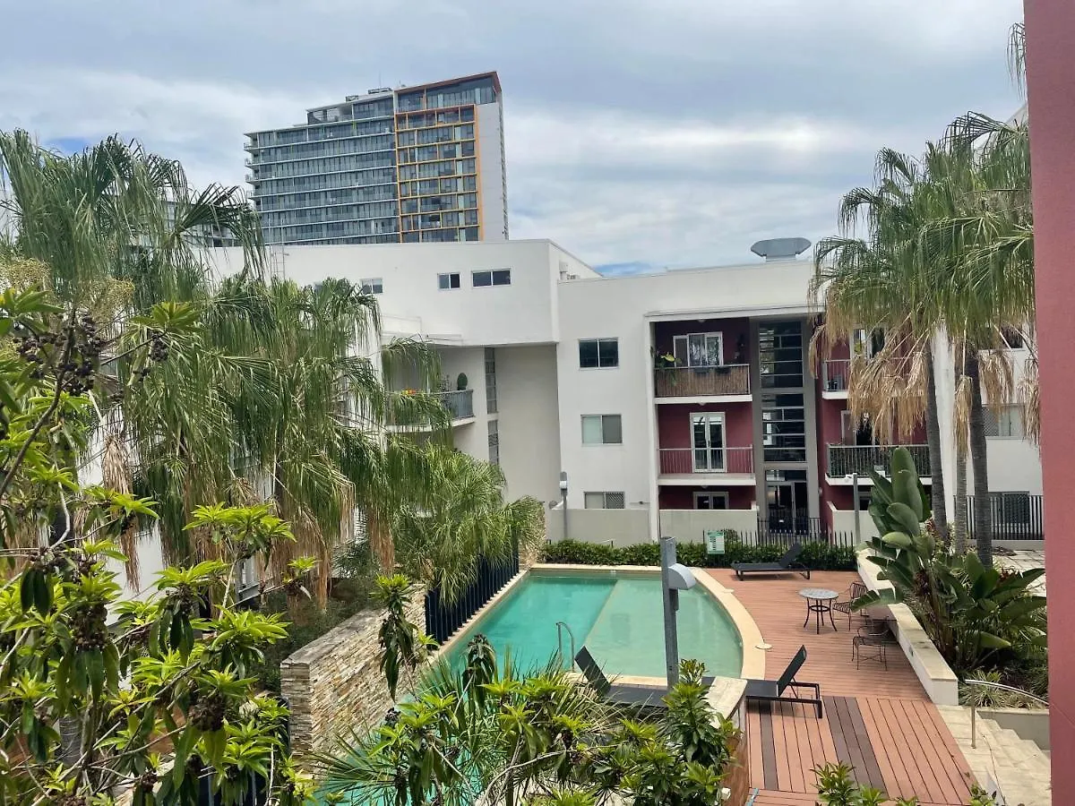 Heart Of The Valley Sunny And Cozy 1Br Apart Brisbane Apartment